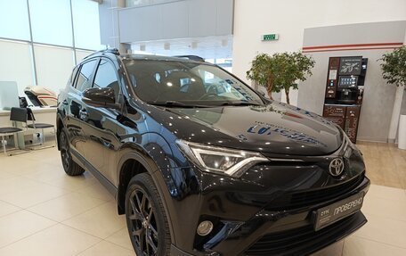 Toyota RAV4, 2018 год, 2 577 000 рублей, 3 фотография