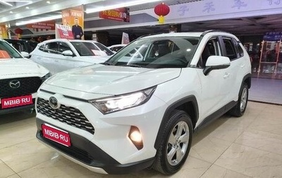 Toyota RAV4, 2021 год, 2 324 700 рублей, 1 фотография