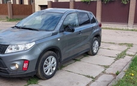 Suzuki Vitara II рестайлинг, 2019 год, 1 000 000 рублей, 1 фотография