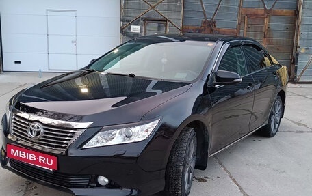 Toyota Camry, 2013 год, 1 850 000 рублей, 2 фотография