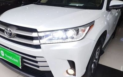 Toyota Highlander III, 2021 год, 3 100 000 рублей, 1 фотография