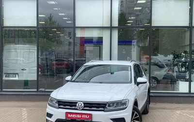 Volkswagen Tiguan II, 2018 год, 1 988 000 рублей, 1 фотография