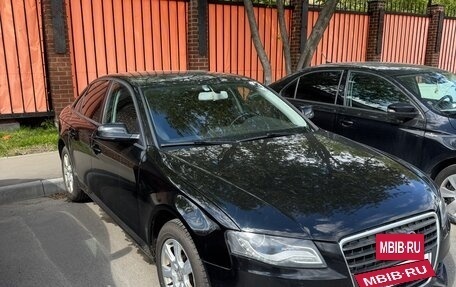 Audi A4, 2010 год, 750 000 рублей, 2 фотография