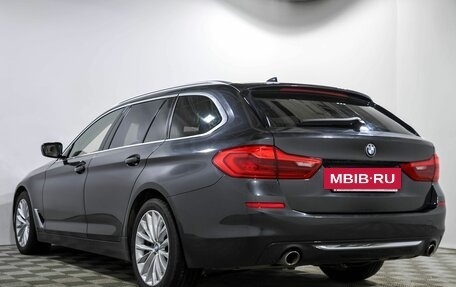 BMW 5 серия, 2019 год, 3 590 000 рублей, 6 фотография