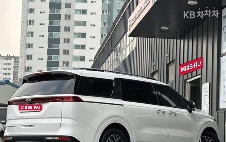 KIA Carnival, 2020 год, 3 067 555 рублей, 2 фотография