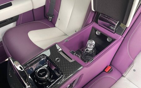 Rolls-Royce Cullinan, 2021 год, 35 000 000 рублей, 7 фотография