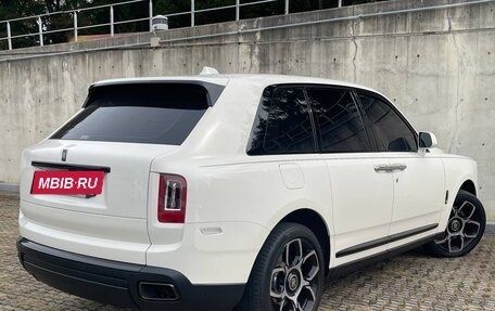 Rolls-Royce Cullinan, 2021 год, 35 000 000 рублей, 4 фотография