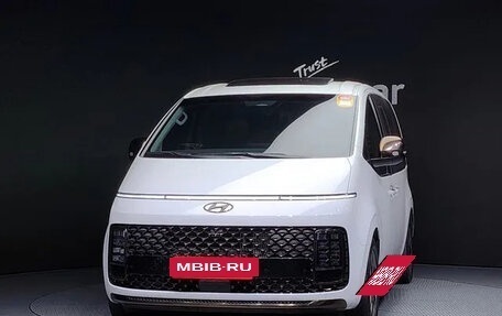 Hyundai Staria, 2022 год, 3 900 000 рублей, 3 фотография