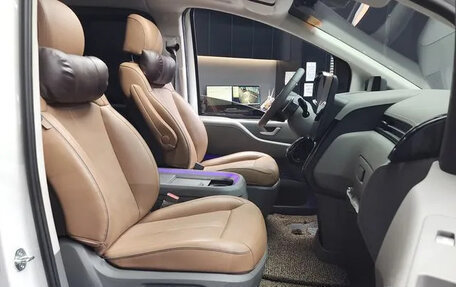 Hyundai Staria, 2022 год, 3 900 000 рублей, 11 фотография