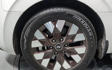 Hyundai Staria, 2022 год, 3 900 000 рублей, 5 фотография