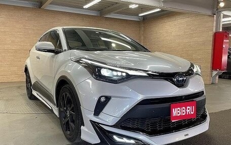 Toyota C-HR I рестайлинг, 2021 год, 1 780 000 рублей, 1 фотография