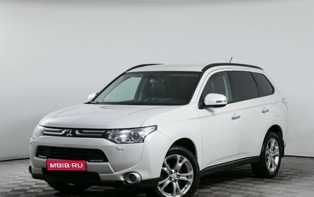 Mitsubishi Outlander III рестайлинг 3, 2013 год, 1 390 000 рублей, 1 фотография