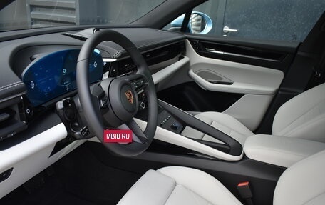Porsche Macan, 2025 год, 18 000 000 рублей, 10 фотография