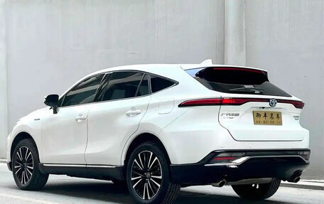Toyota Venza, 2022 год, 3 700 000 рублей, 7 фотография