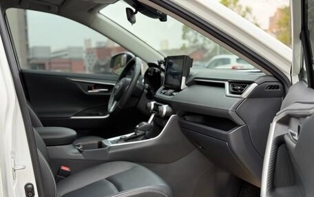 Toyota RAV4, 2022 год, 2 755 123 рублей, 9 фотография