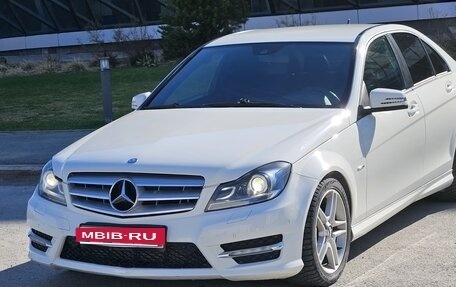 Mercedes-Benz C-Класс, 2011 год, 1 290 000 рублей, 2 фотография