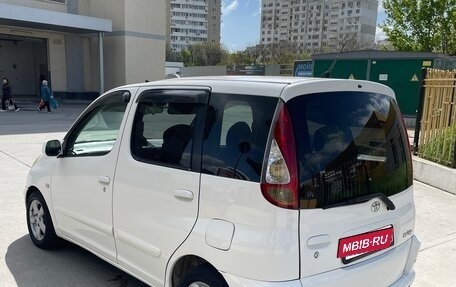 Toyota FunCargo, 2002 год, 600 000 рублей, 4 фотография