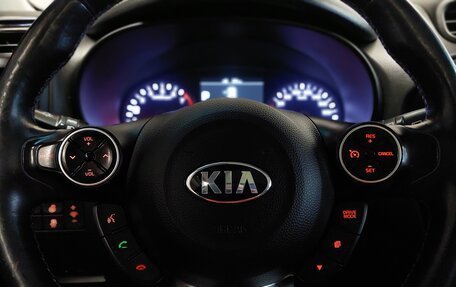 KIA Soul II рестайлинг, 2017 год, 1 555 000 рублей, 11 фотография