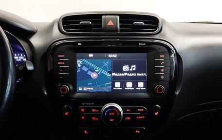 KIA Soul II рестайлинг, 2017 год, 1 555 000 рублей, 12 фотография