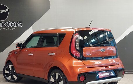 KIA Soul II рестайлинг, 2017 год, 1 555 000 рублей, 8 фотография