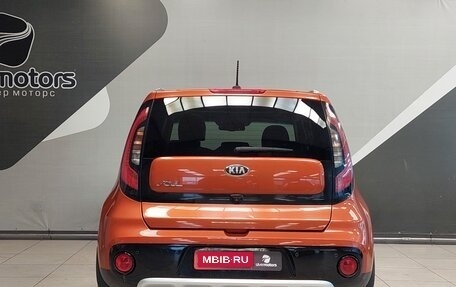 KIA Soul II рестайлинг, 2017 год, 1 555 000 рублей, 6 фотография