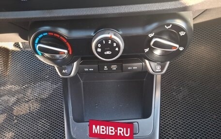 KIA Rio IV, 2018 год, 980 000 рублей, 8 фотография