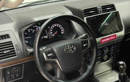 Toyota Land Cruiser Prado 150 рестайлинг 2, 2018 год, 4 849 000 рублей, 8 фотография