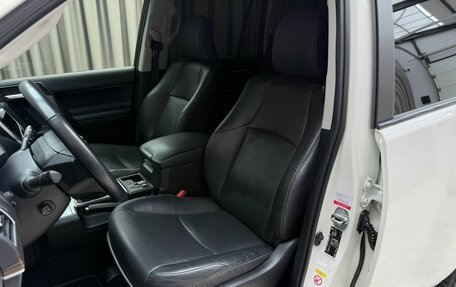 Toyota Land Cruiser Prado 150 рестайлинг 2, 2018 год, 4 849 000 рублей, 9 фотография