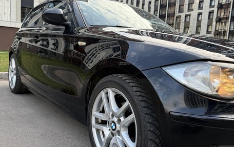 BMW 1 серия, 2011 год, 900 000 рублей, 2 фотография