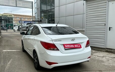 Hyundai Solaris II рестайлинг, 2015 год, 880 000 рублей, 6 фотография