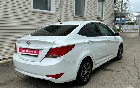 Hyundai Solaris II рестайлинг, 2015 год, 880 000 рублей, 4 фотография