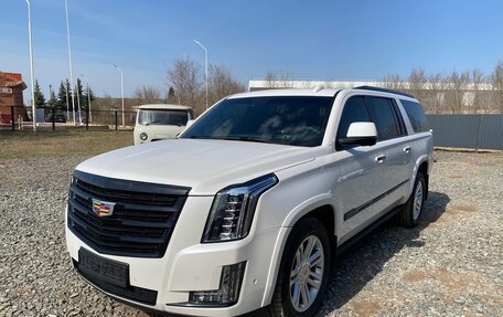 Cadillac Escalade IV, 2019 год, 6 500 000 рублей, 2 фотография