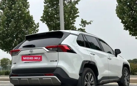 Toyota RAV4, 2025 год, 2 550 007 рублей, 4 фотография