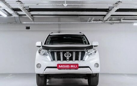 Toyota Land Cruiser Prado 150 рестайлинг 2, 2017 год, 4 050 000 рублей, 4 фотография