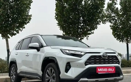 Toyota RAV4, 2025 год, 2 550 007 рублей, 3 фотография