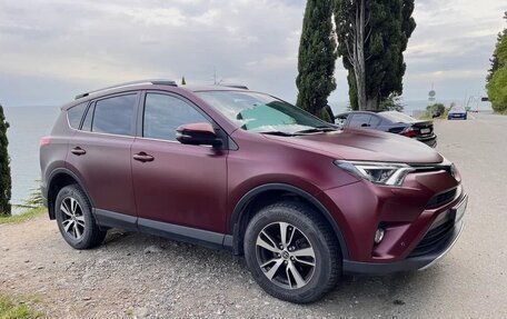 Toyota RAV4, 2018 год, 2 490 000 рублей, 6 фотография