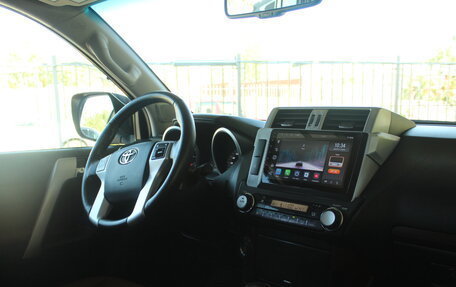 Toyota Land Cruiser Prado 150 рестайлинг 2, 2017 год, 4 399 000 рублей, 7 фотография
