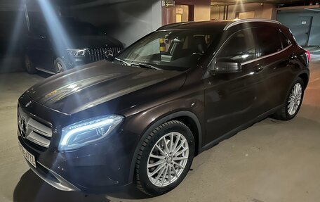 Mercedes-Benz GLA, 2015 год, 1 900 000 рублей, 2 фотография