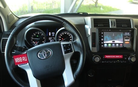Toyota Land Cruiser Prado 150 рестайлинг 2, 2017 год, 4 399 000 рублей, 9 фотография