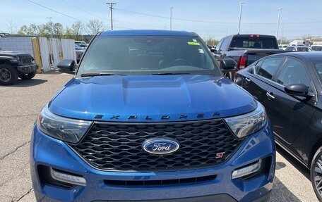 Ford Explorer VI, 2022 год, 5 733 542 рублей, 2 фотография
