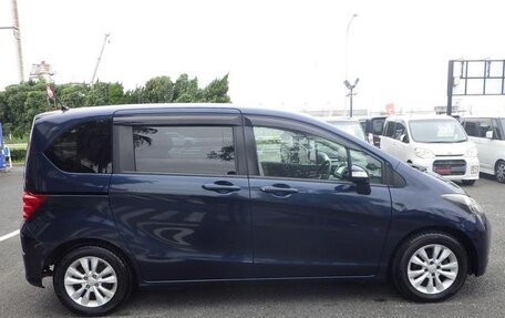 Honda Freed I, 2011 год, 866 666 рублей, 3 фотография