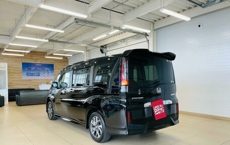 Honda Stepwgn IV, 2017 год, 2 679 000 рублей, 4 фотография