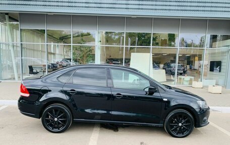 Volkswagen Polo VI (EU Market), 2011 год, 750 000 рублей, 4 фотография