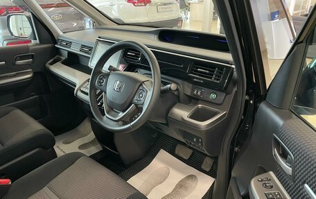Honda Stepwgn IV, 2017 год, 2 679 000 рублей, 10 фотография