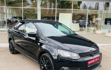 Volkswagen Polo VI (EU Market), 2011 год, 750 000 рублей, 3 фотография