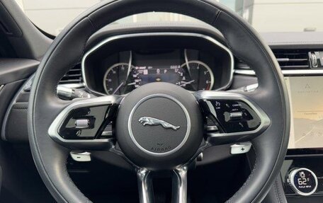 Jaguar F-Pace, 2022 год, 4 300 000 рублей, 7 фотография