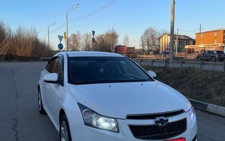 Chevrolet Cruze II, 2012 год, 830 000 рублей, 2 фотография