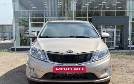 KIA Rio III рестайлинг, 2013 год, 720 000 рублей, 2 фотография