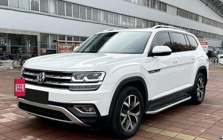 Volkswagen Teramont I, 2023 год, 3 950 111 рублей, 2 фотография