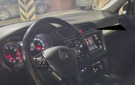 Volkswagen Tiguan II, 2017 год, 2 050 000 рублей, 6 фотография